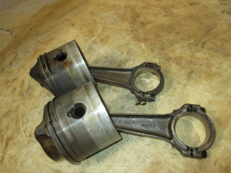 Evinrude 88hp 2 stroke outboard piston and rod set of 2 (328355) (321712)