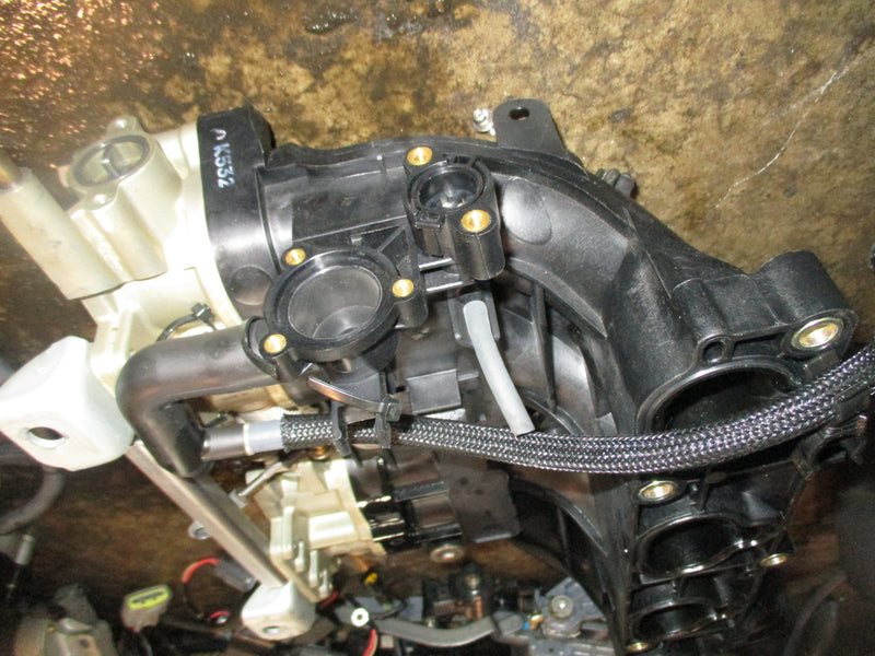 Yamaha 150hp 4 stroke outboard intake manifold & throttle body (63P-13641-00-00)