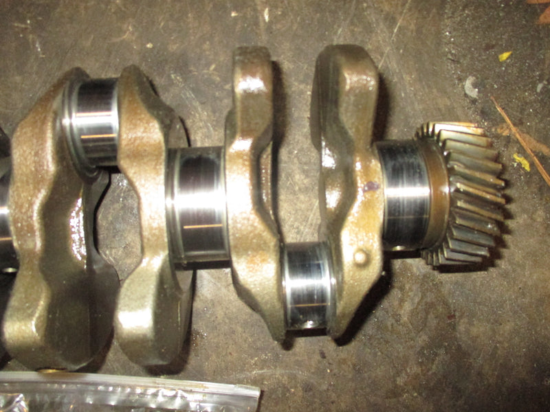 Suzuki DF140A 140hp 4 stroke outboard crankshaft (12220-92J00)