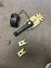 Load image into Gallery viewer, Evinrude 200hp 2 ocean pro outboard OMC top mount control box PARTS ONLY
