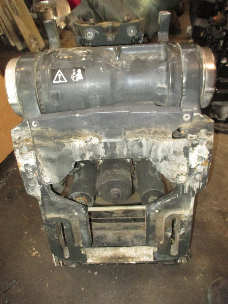 Evinrude 250hp Etec G2 2 stroke outboard tilt trim unit
