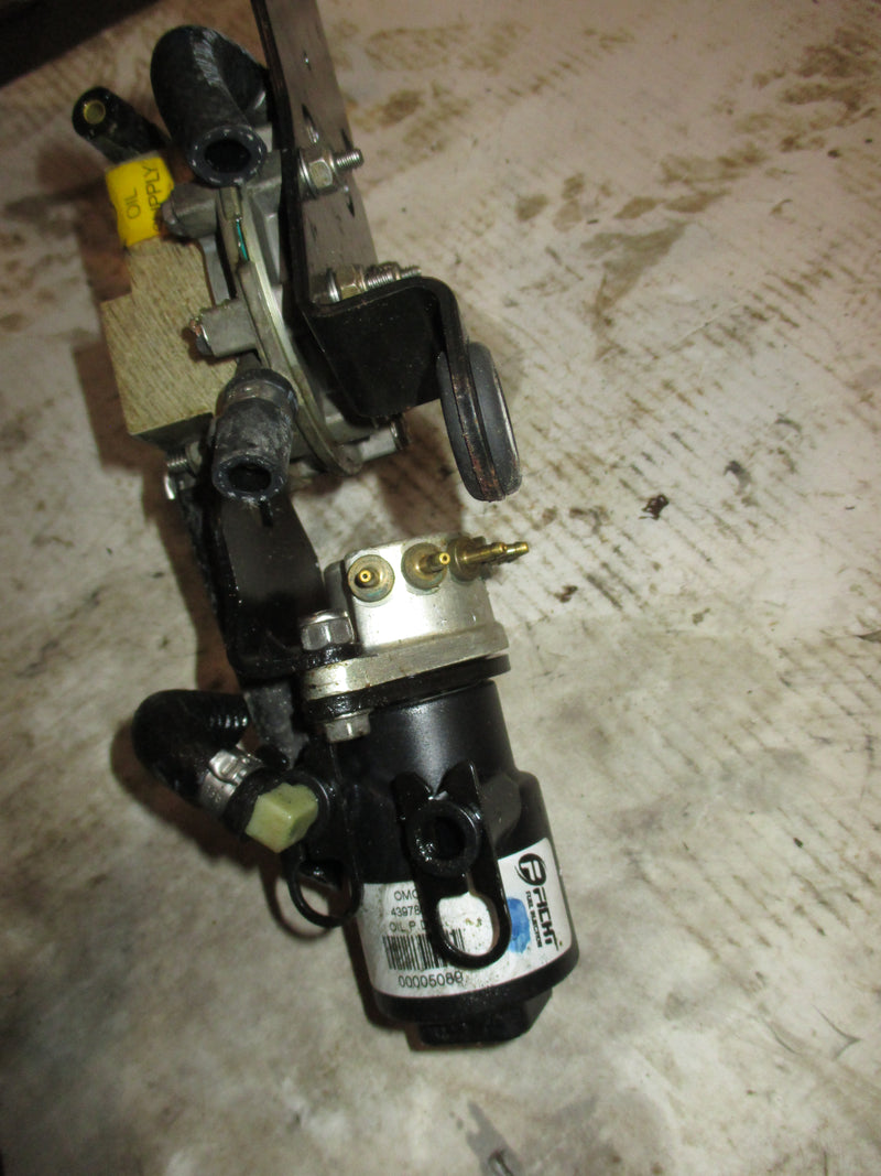 Evinrude Ficht 225hp 2 stroke outboard oil injector (439780)