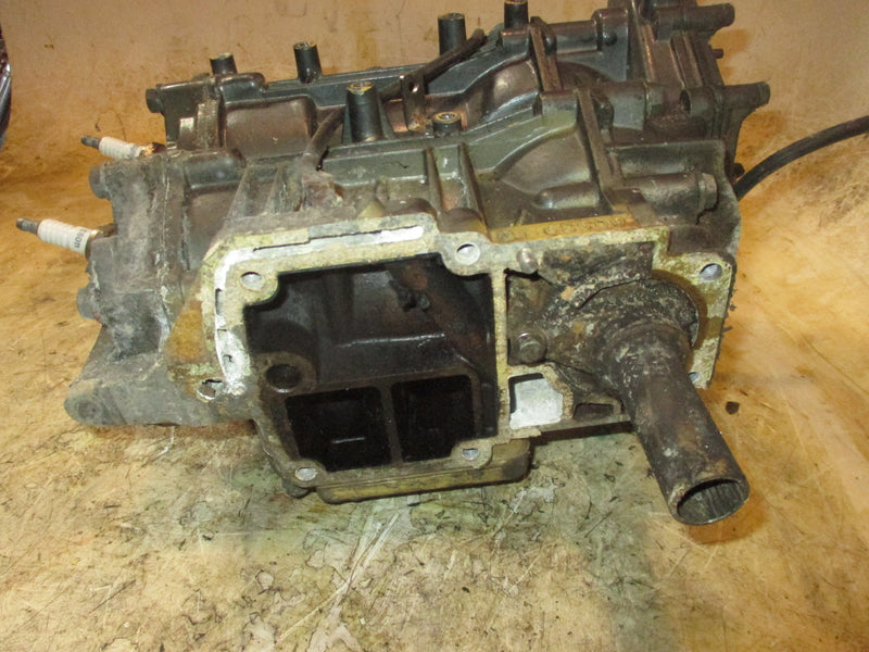 Mariner 30hp 2 stroke outboard crankcase powerhead