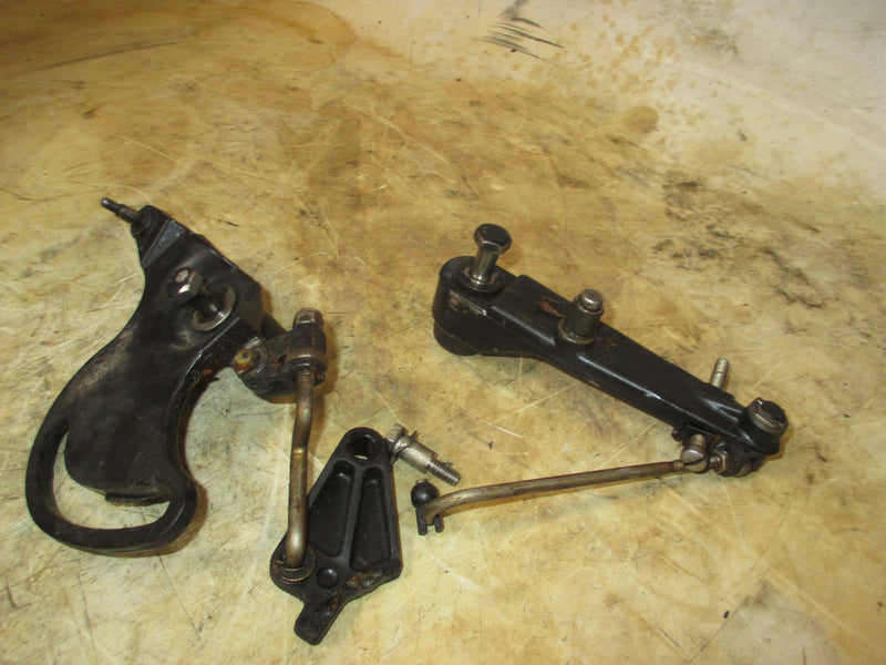 Evinrude 88hp 2 stroke outboard throttle and shifter bracket 331156 / 330898