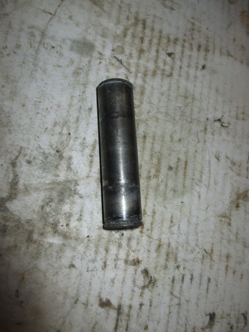 Evinrude Ficht 225hp 2 stroke outboard upper trim pin (335480)