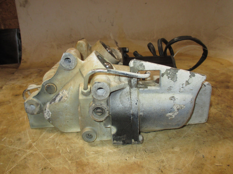 Evinrude 88hp 2 stroke outboard tilt trim unit