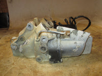 Load image into Gallery viewer, Evinrude 88hp 2 stroke outboard tilt trim unit
