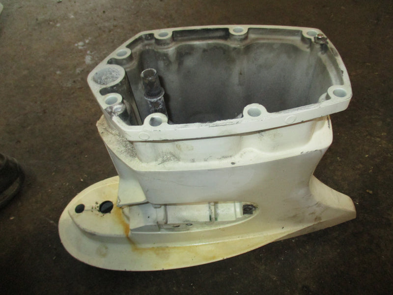 Johnson Suzuki 115hp 4 stroke outboard upper casing for a 25" motor