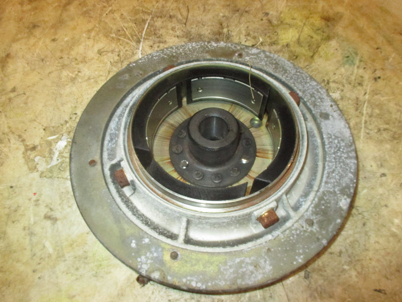 Mariner 30hp 2 stroke outboard pull start Flywheel