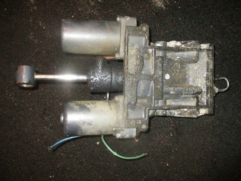 Yamaha 225hp 4 stroke outboard tilt trim unit