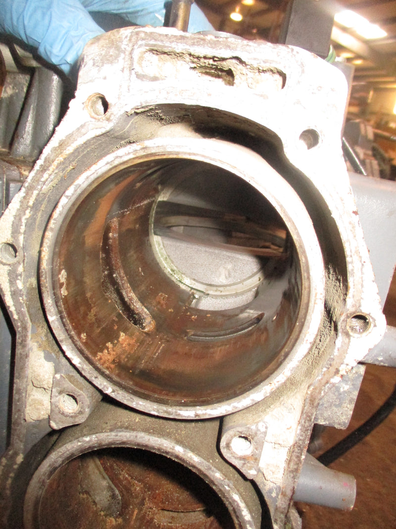 Yamaha 200hp 0X66 2 stroke outboard crankcase block