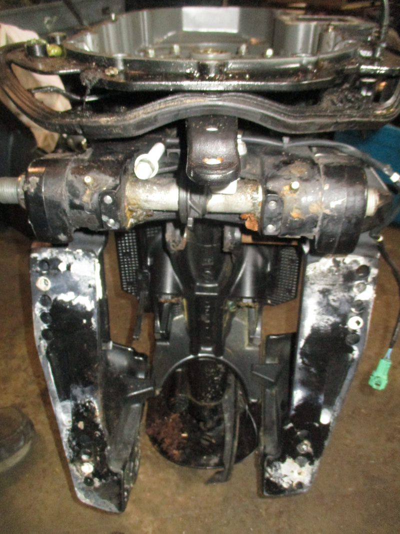 Suzuki DF175 outboard 25" midsection