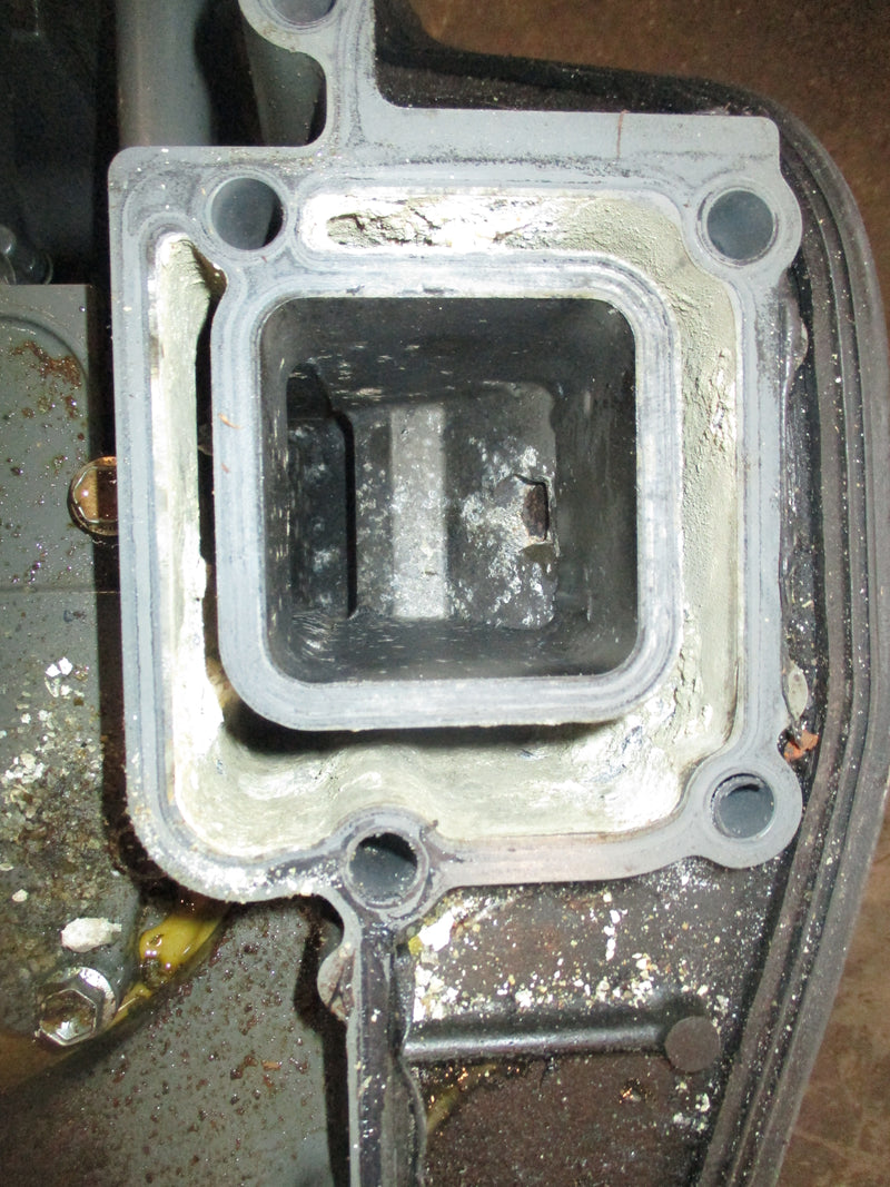 Suzuki DF175 outboard 25" midsection