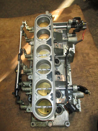 Load image into Gallery viewer, Yamaha 200hp 0X66 2 stroke outboard throttle body w/ position sensor
