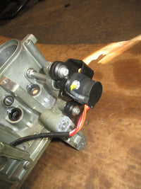 Load image into Gallery viewer, Yamaha 200hp 0X66 2 stroke outboard throttle body w/ position sensor
