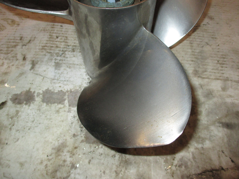 Mercury optimax 115hp outboard ss propellor vengeance (48-16986-16P)