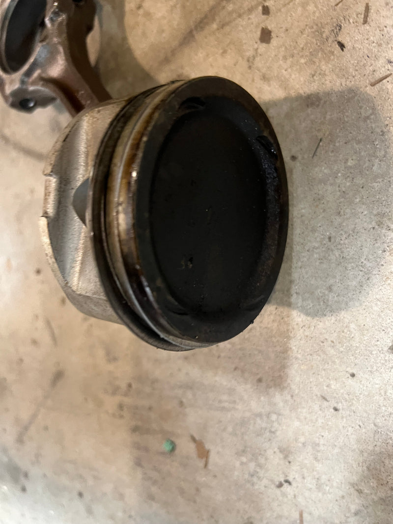 Yamaha 115hp 4 stroke outboard piston and rod (68V-00)
