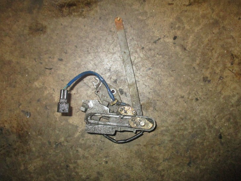 Yamaha 225hp 4 stroke outboard neutral switch and bracket (685-8259F-00-00)