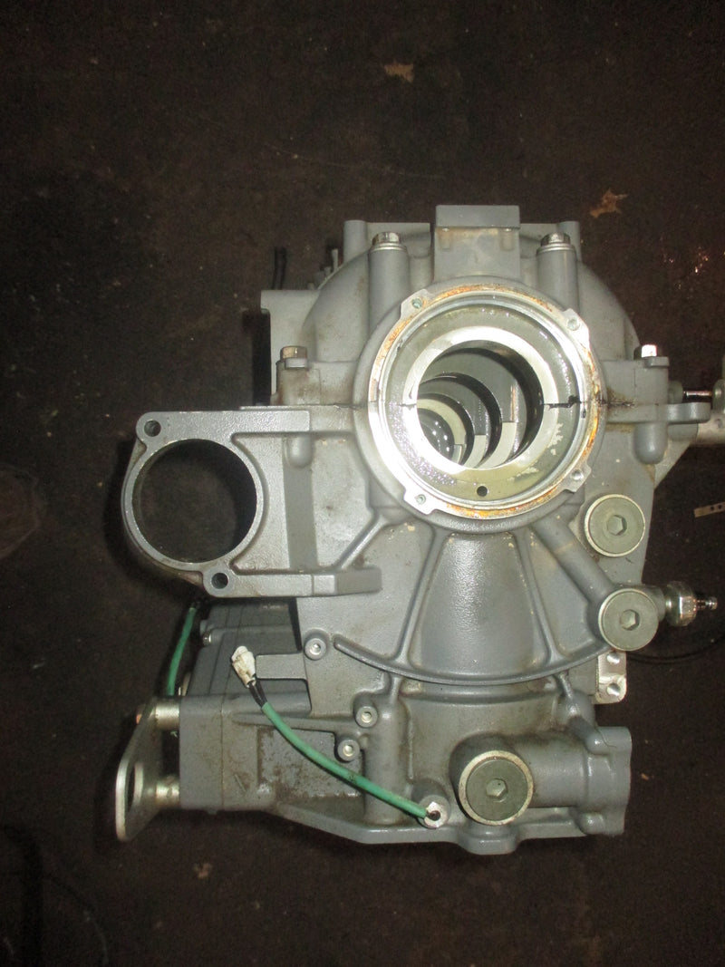 Suzuki DF175 175hp 4 stroke Outboard Crankcase block