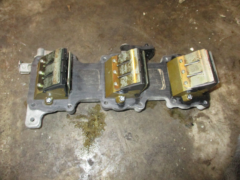 Yamaha 75hp 2 stroke outboard intake manifold with reeds (688-13641-00-94)