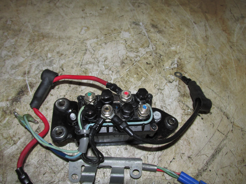 Yamaha 50hp 2 Stroke Outboard Tilt Trim Relay and Switch (6H1-81950-00-00)