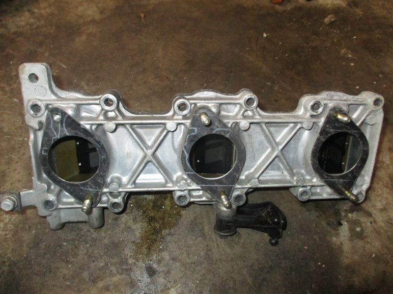 Yamaha 75hp 2 stroke outboard intake manifold with reeds (688-13641-00-94)