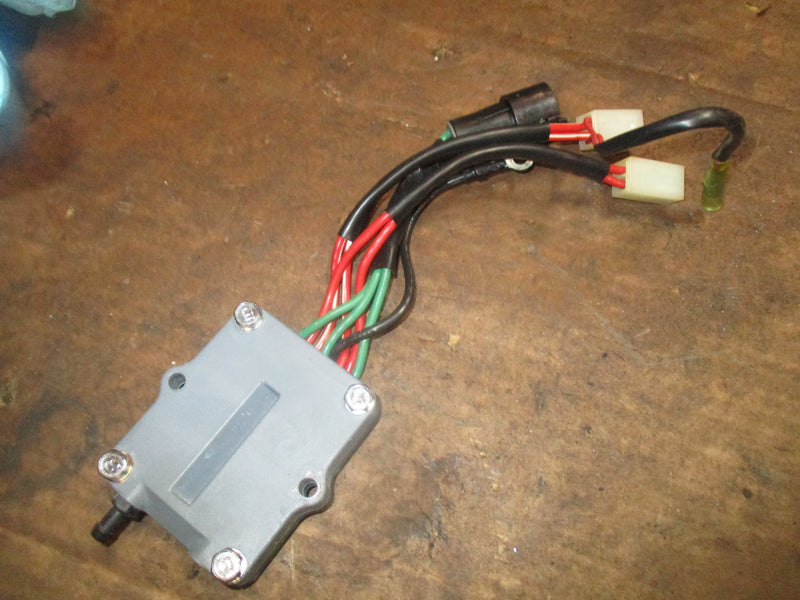 Yamaha 200hp 0X66 2 stroke outboard rectifier regulator (67H-81960-00-00)
