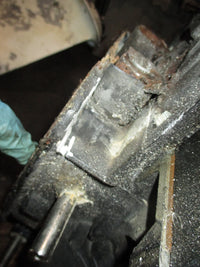 Load image into Gallery viewer, Johnson 90hp 2 stroke outboard crankcase powerhead
