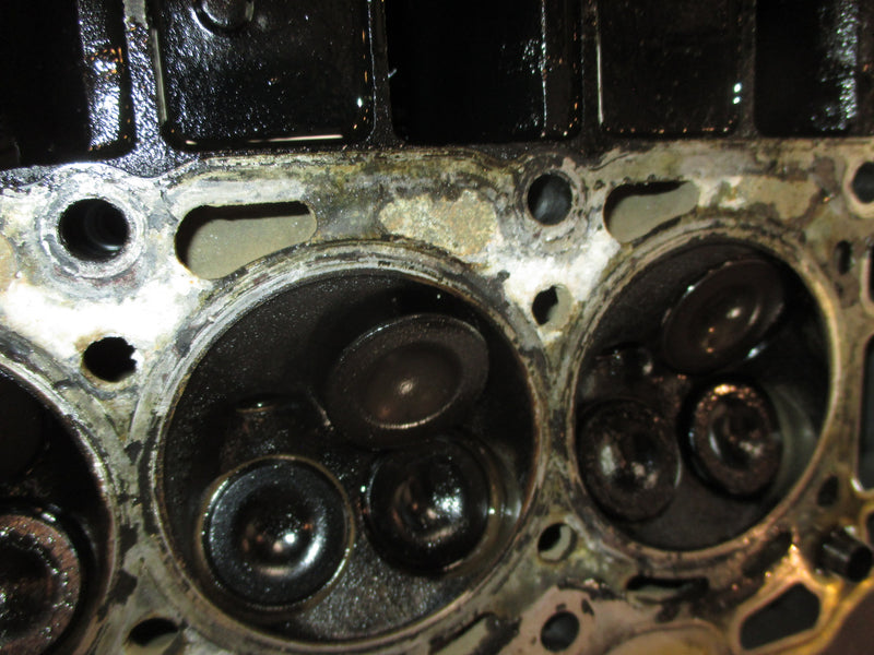 Honda BF90A 90hp 4 stroke outboard cylinder head (12215-ZW1-000ZA)