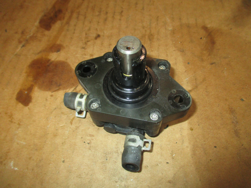 Johnson Suzuki 115hp 4 stroke outboard Fuel Pump 15100-90J10