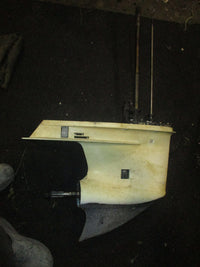 Load image into Gallery viewer, Evinrude ETEC 90hp outboard 20" lower unit
