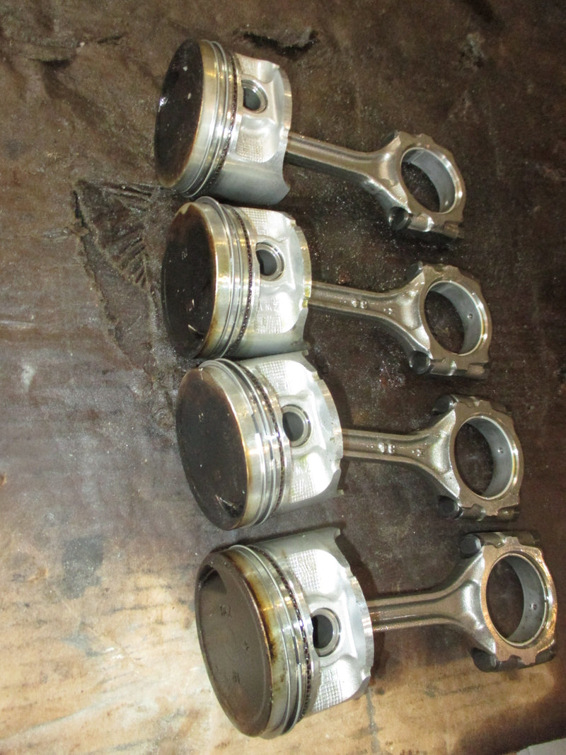 Honda BF90A 90hp 4 stroke outboard piston and rod set (ZW1)