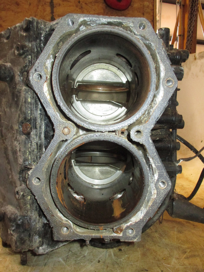 Johnson 90hp 2 stoke crankcase block 32710