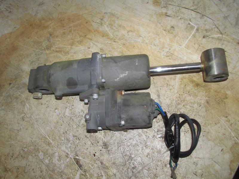 Johnson 90hp 4 Stroke Outboard Tilt Trim Unit (48400-90J00)