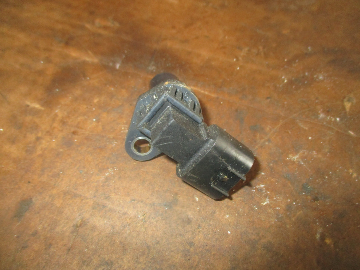 Suzuki DF90 outboard cam position sensor (33220-76G02)