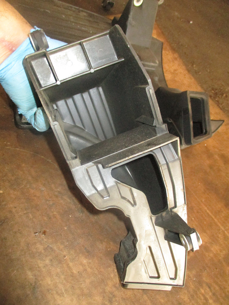 Suzuki DF90 outboard intake silencer (13810-90J00)