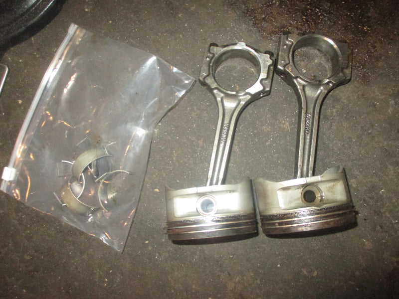 Yamaha/Mercury 115hp 4 stroke Outboard Piston and rod set of 2 (68V)