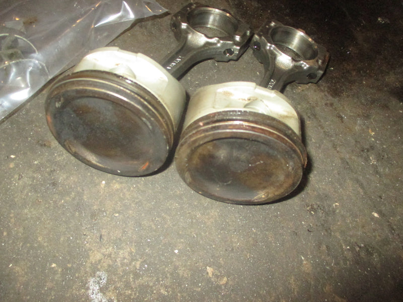 Yamaha/Mercury 115hp 4 stroke Outboard Piston and rod set of 2 (68V)