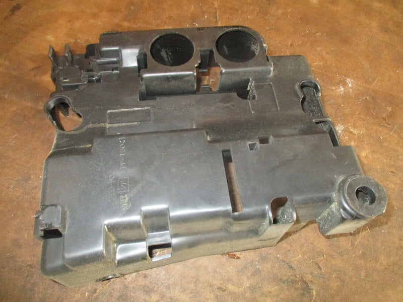Suzuki DF90 outboard electronics box w/ fuses (32890-90J01)