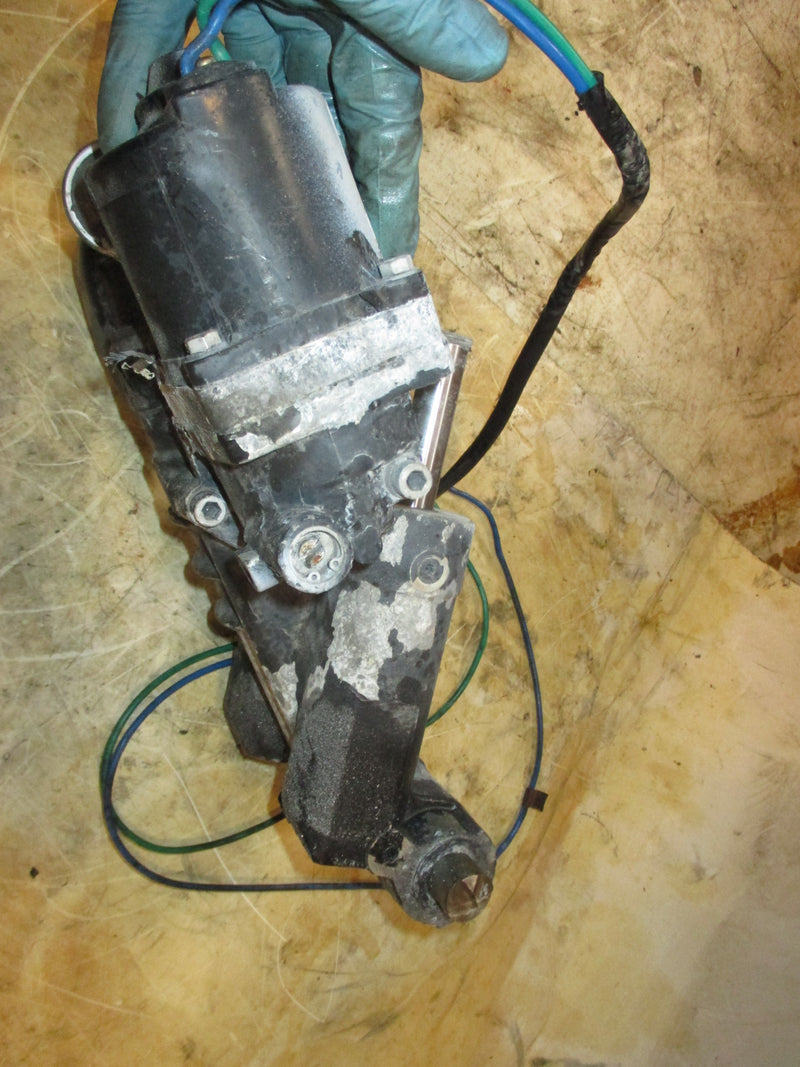 Evinrude 135hp Ficht 2 stroke outboard tilt trim unit