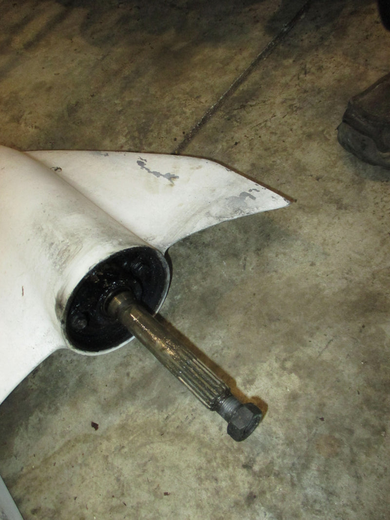 Evinrude 135hp Ficht 2 stroke outboard 25 inch magnum lower unit