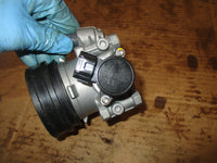 Load image into Gallery viewer, Yamaha 115hp 4 stroke outboard throttle body and sensor (6EK-13751-00-00)
