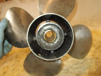 Load image into Gallery viewer, Evinrude 135hp Ficht 2 stroke outboard offshore stainless steel propellor
