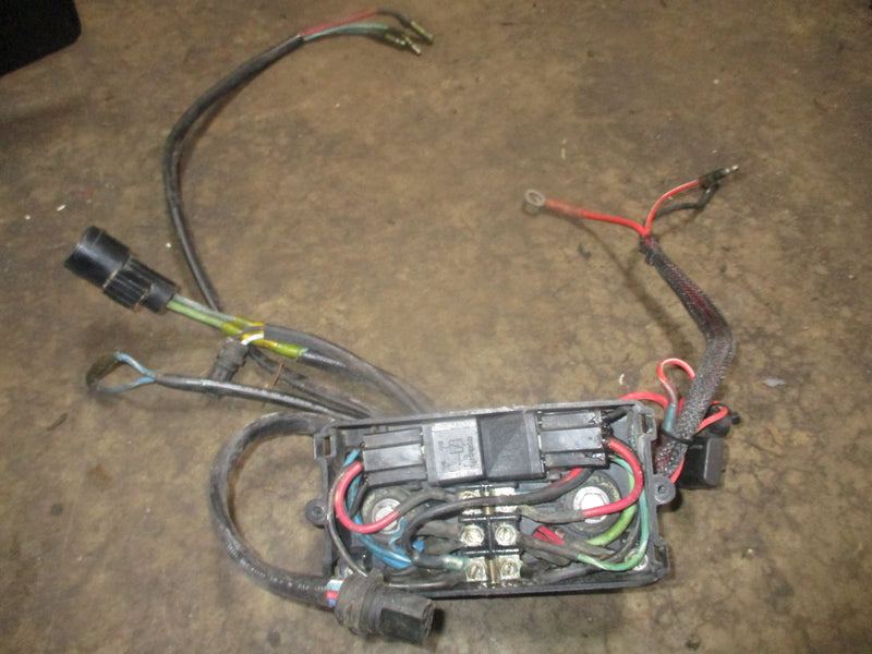 Evinrude Ocean Pro 200hp outboard junction box (586224)