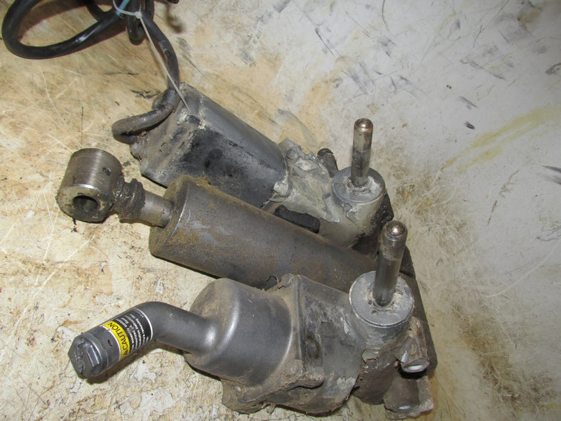 Mercury Mariner 100hp 2 Stroke Outboard Tilt trim unit