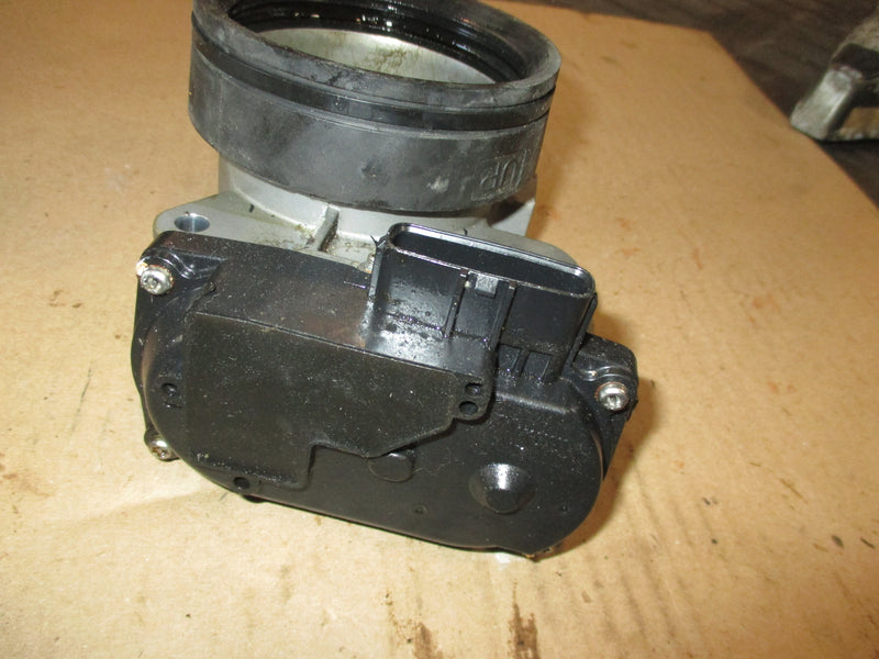 Yamaha 4.2L 300hp 4 stroke outboard throttle body (6CB-13751-00-00)