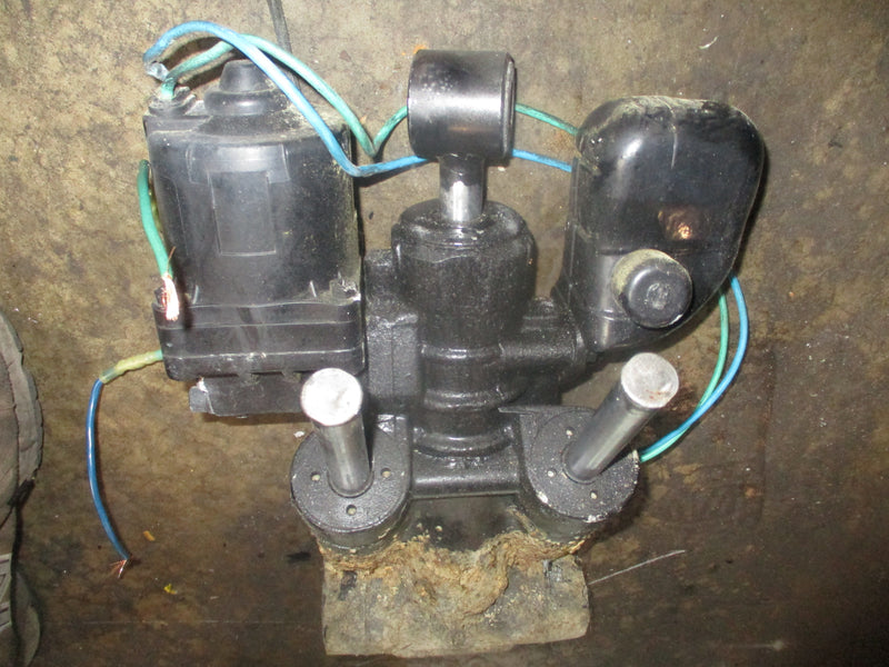Evinrude Ocean Pro 200hp outboard tilt trim unit