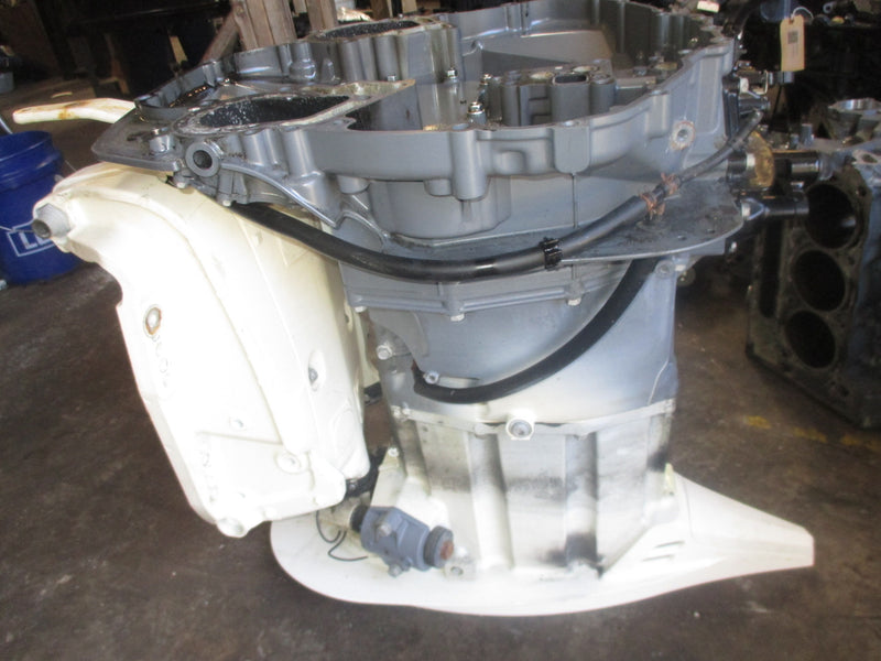Suzuki DF350A 350hp 4 Stroke outboard 25" Shaft Midsection