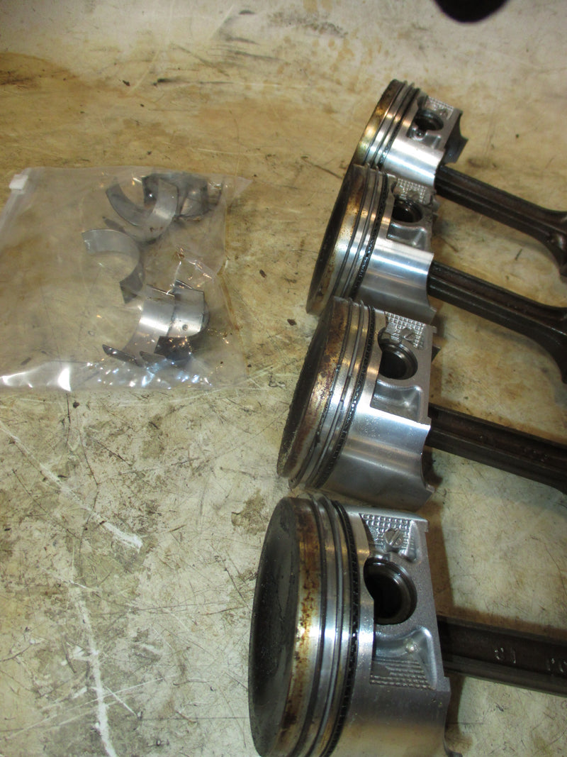 Suzuki DF140 140hp 4 stroke outboard piston and rod set (12111-92J00)