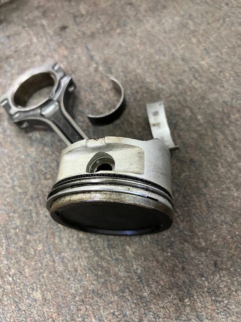 Yamaha 100hp 4 stroke outboard piston and rod (67F-00) #2